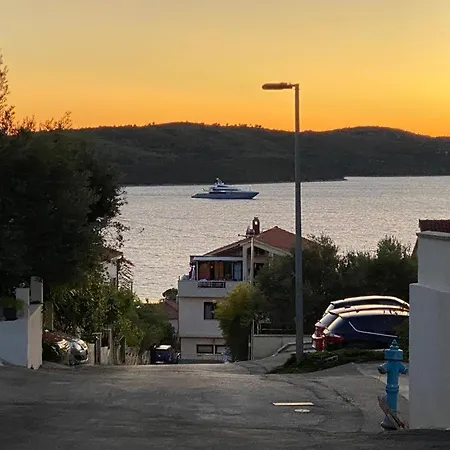 Betty's Luxus - 2 Pools * Trogir