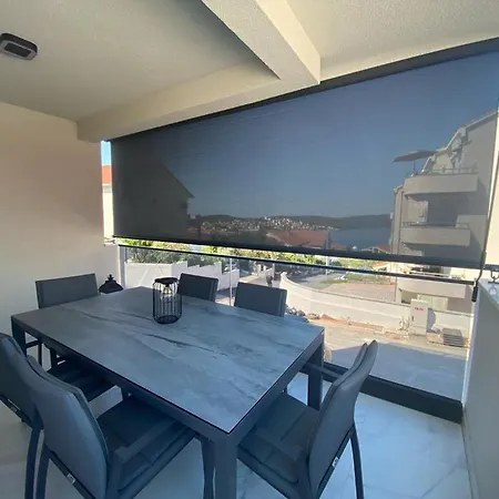 Apartment Betty's Luxus - 2 Pools Trogir