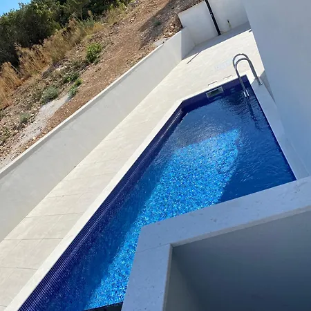 Betty's Luxus - 2 Pools Apartman *