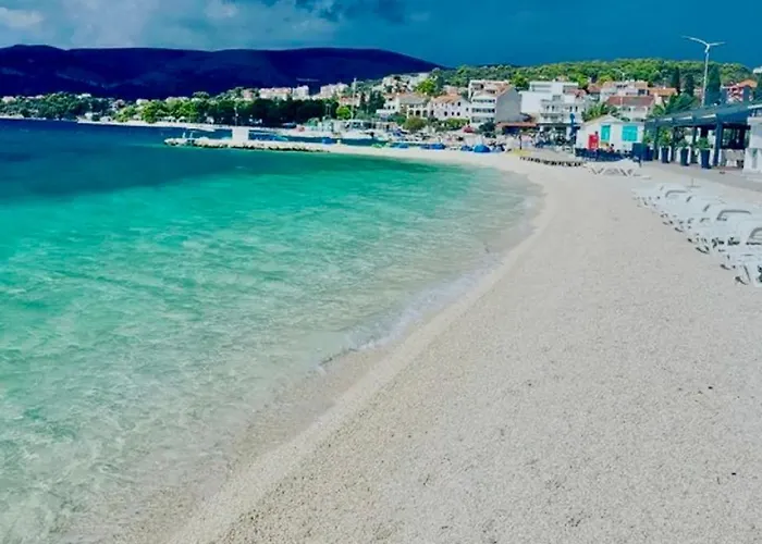 Betty's Luxus - 2 Pools * 트로기르